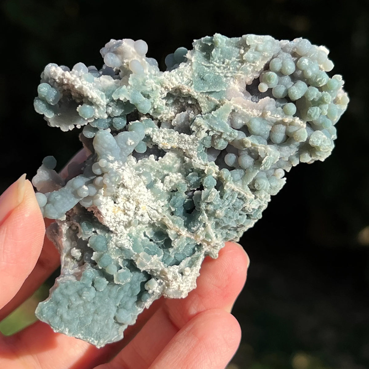 UN CLUSTER DE AGAT STRUGURE DE CULOARE  VERNILA