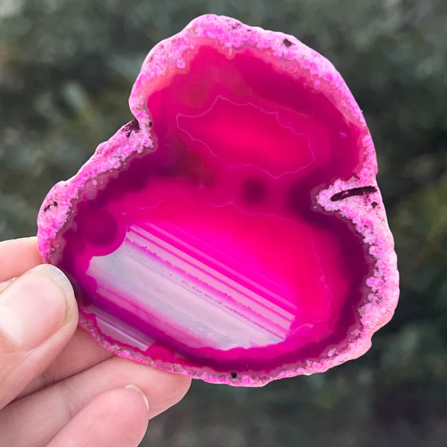 o felie de agat roz intens