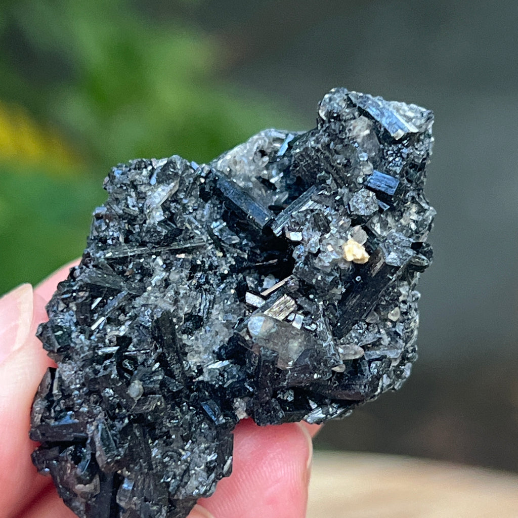 Cluster turmalina neagra cu vermiculita din Erongo m11, pietre semipretioase - druzy.ro 5 