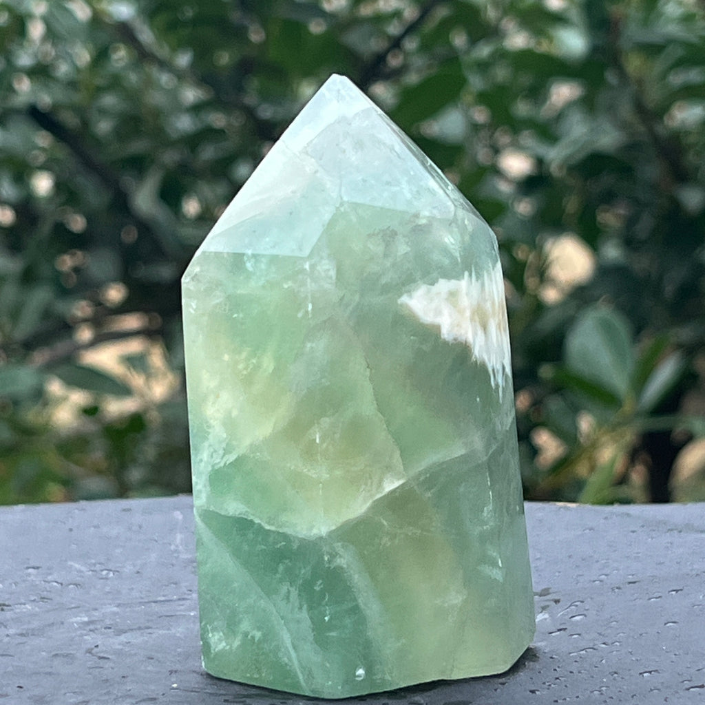 Obelisc fluorit verde model 23, pietre semipretioase - druzy.ro 2 