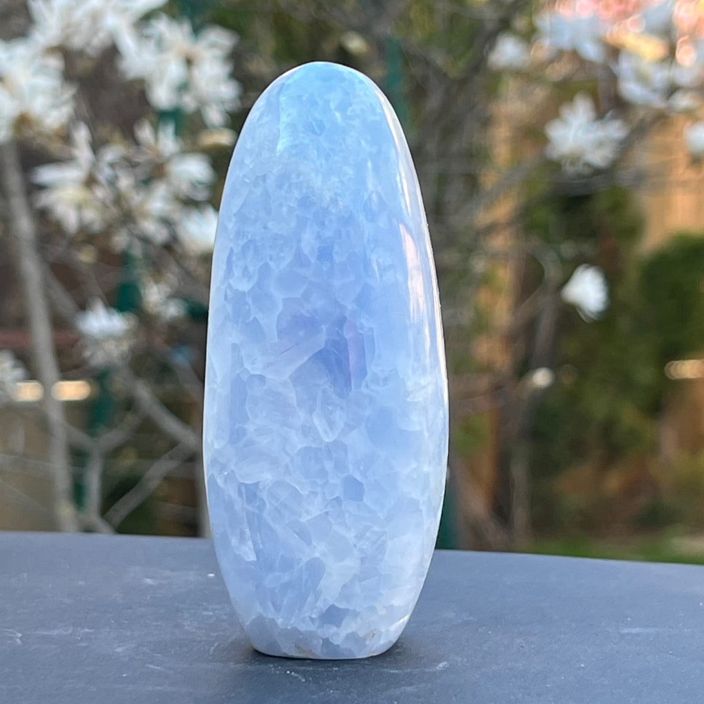 Calcit albastru structura forma libera din Madagascar model 7, druzy.ro, cristale 3