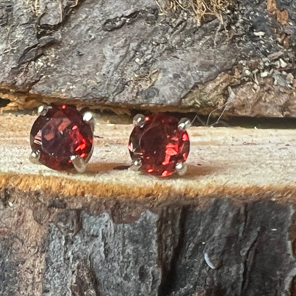 Cercei stud granat 5 mm argint, pietre semipretioase - druzy.ro 3 