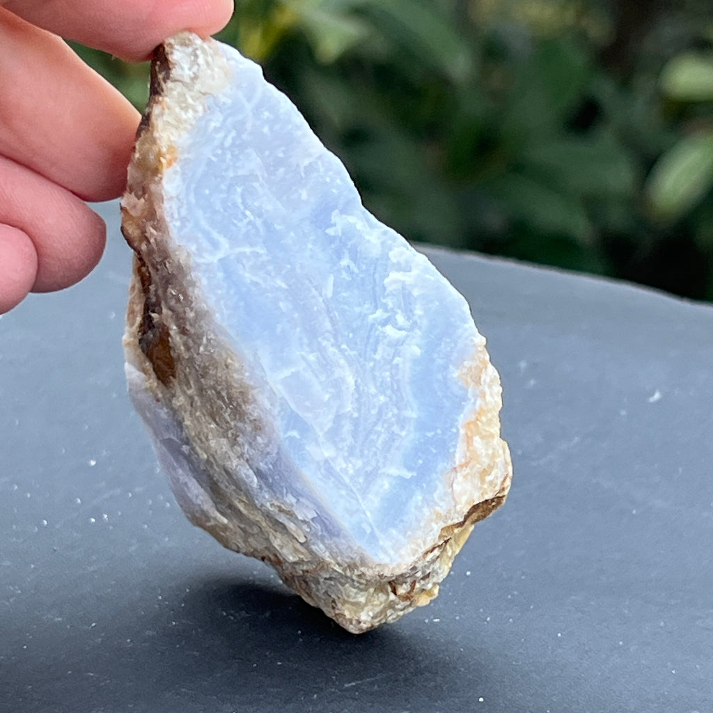 Calcedonie albastra /blue lace/ agat albastru piatra bruta m14, pietre semipretioase - druzy.ro 4 
