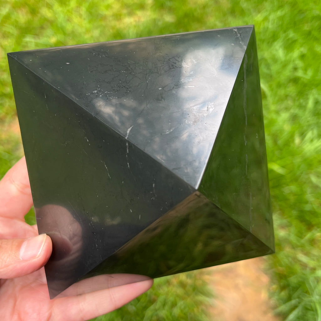 Piramida shungit polisat XL 12 cm, pietre semipretioase - druzy.ro 3 