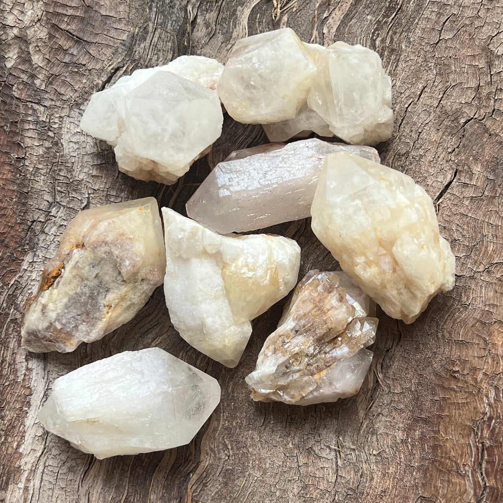 Varf cuart fantoma, cuart ananas din Madagascar, pietre semipretioase - druzy.ro 2 