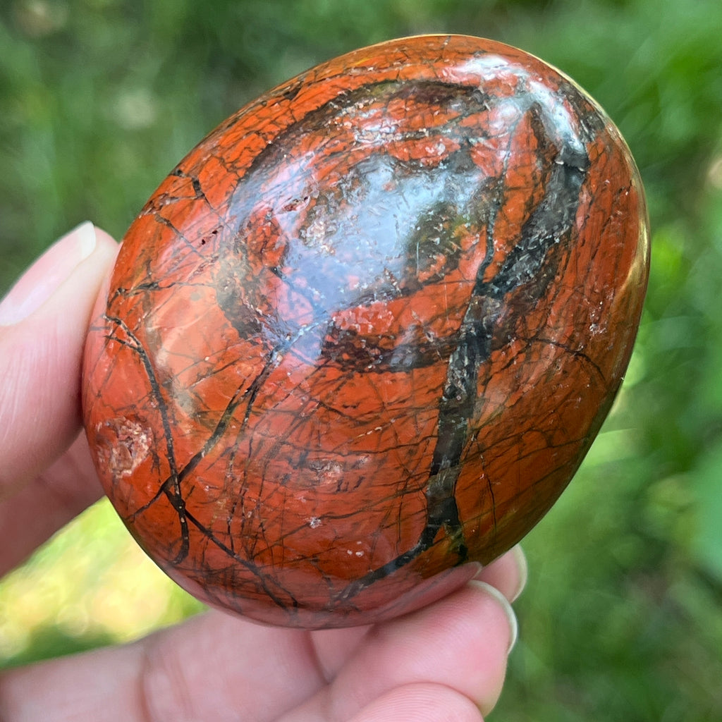 Ou jasp rosu din Zimbabwe model 9, pietre semipretioase - druzy.ro 9 