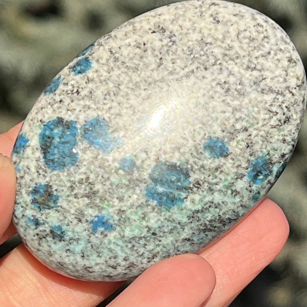 Palmstone K2 Granit cu azurit model 3, druzy.ro, cristale 3