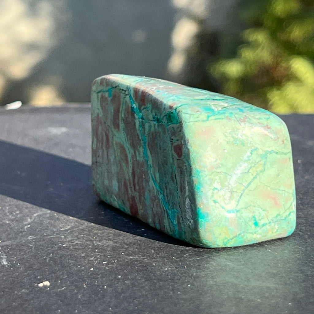 Forma libera/palmstone Shattuckite m1, druzy.ro, cristale 5