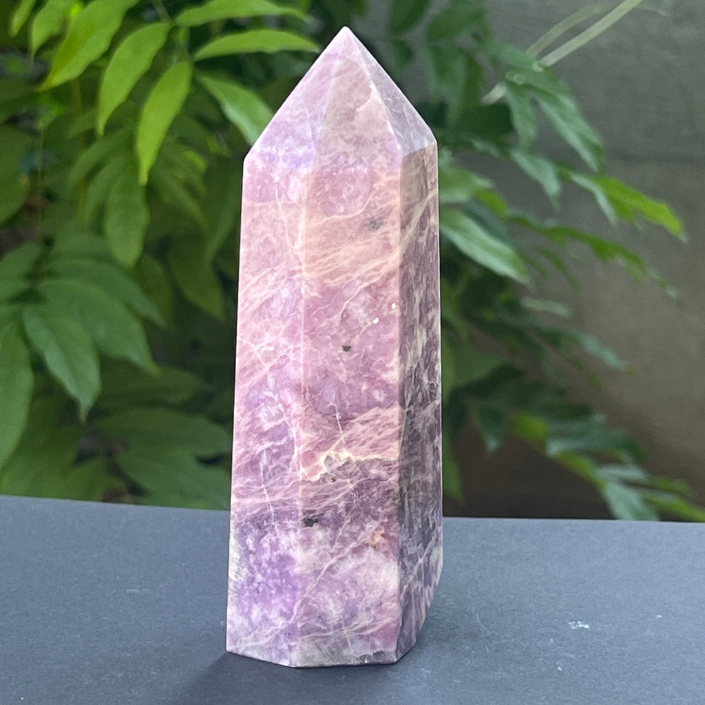 Obelisc lepidolit | Model L2, pietre semipretioase - druzy.ro 2 