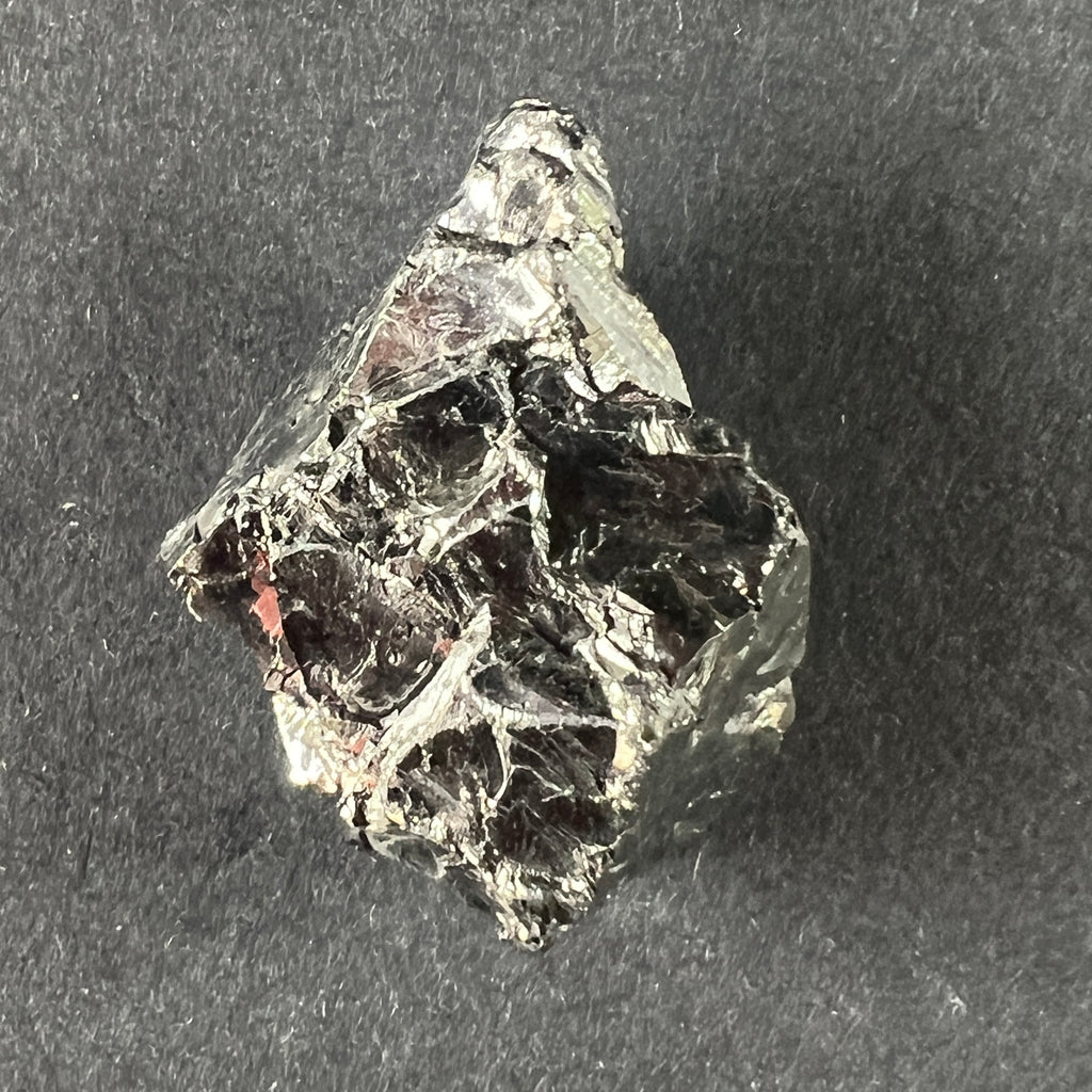 Shungit cristalizat Elite (Nobil) model 12, pietre semipretioase - druzy.ro 1 