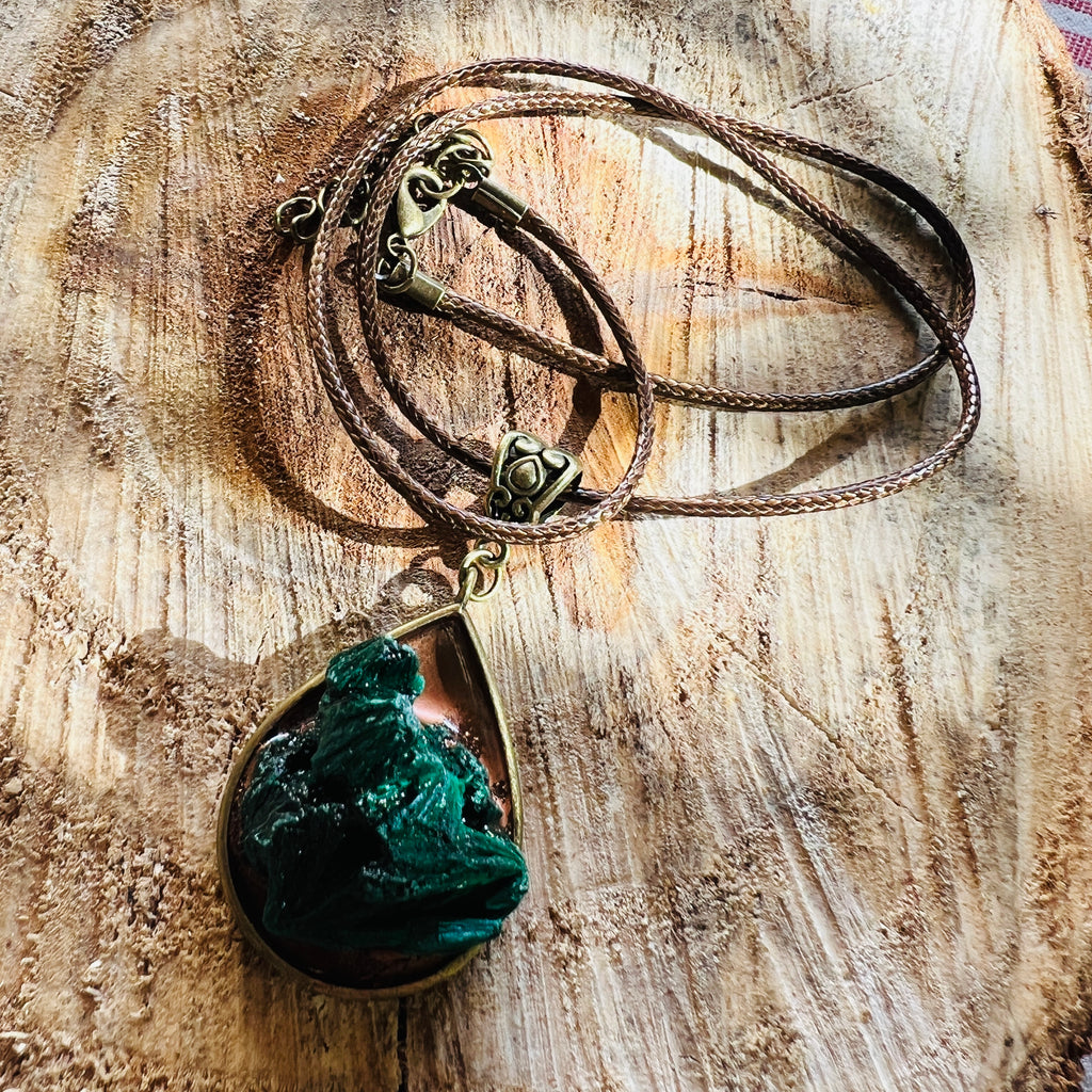 Colier pandantiv malachit matasos din Africa de Sud, pietre semipretioase - druzy.ro 4 