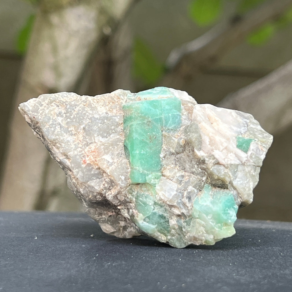 Smarald in matrice Columbia m19, pietre semipretioase - druzy.ro 1 
