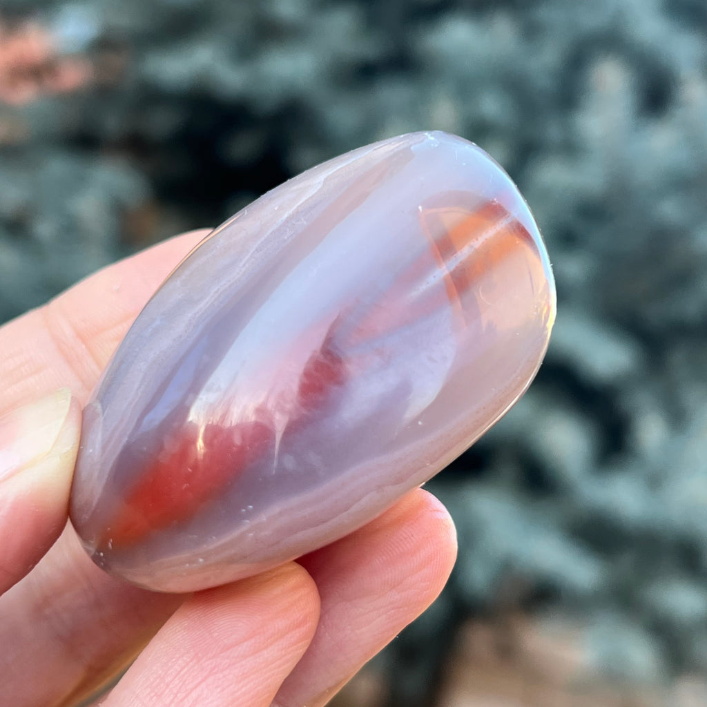 Agat de Botswana palm stone m5A, druzy.ro, cristale 1