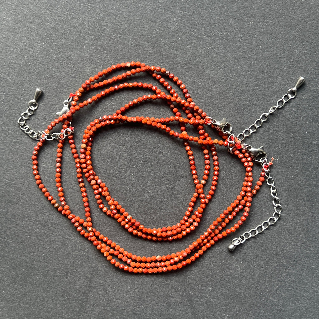 Colier Jasp Rosu sfere 2 mm, pietre semipretioase - druzy.ro 2 