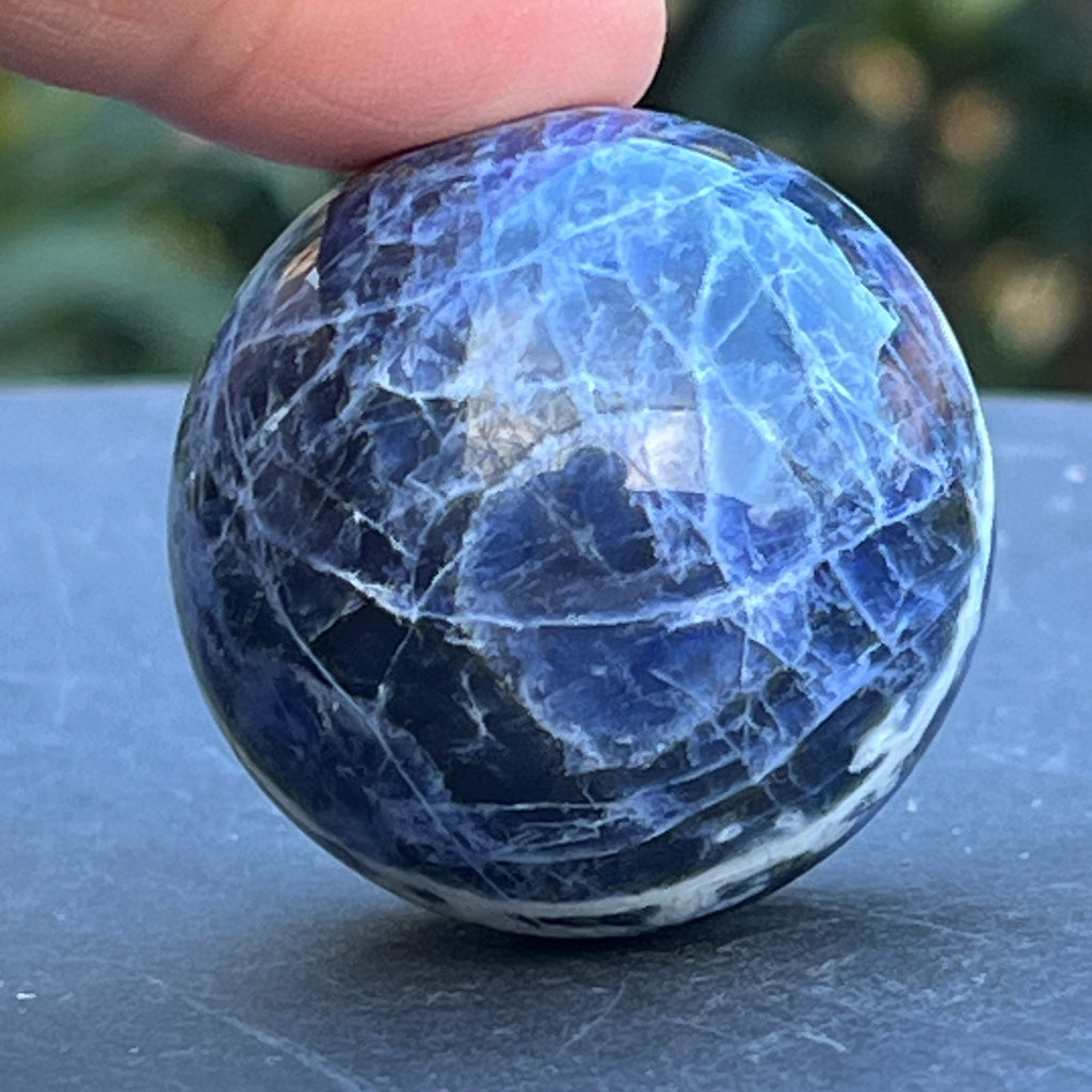 Sodalit sfera model 2, pietre semipretioase - druzy.ro 3 