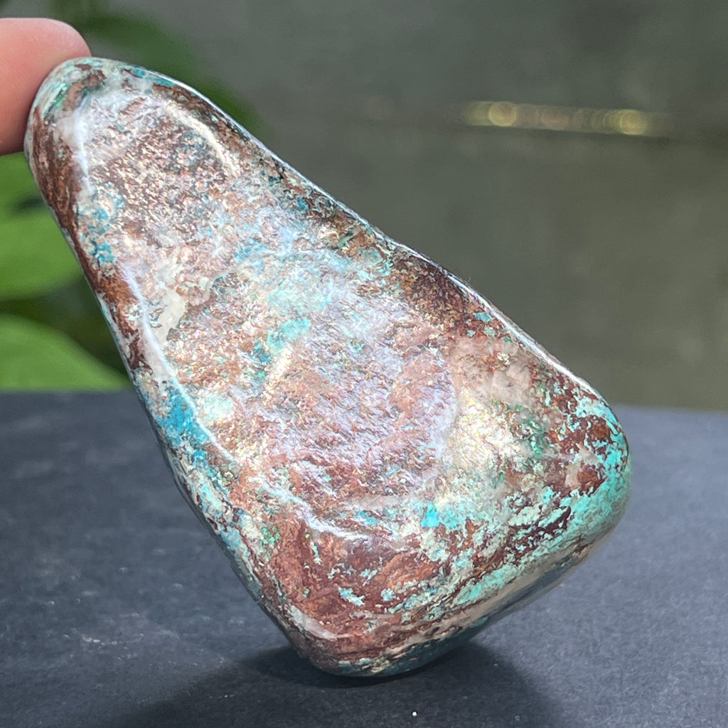 Shattuckite forma libera/palmstone m16, pietre semipretioase - druzy.ro 5 