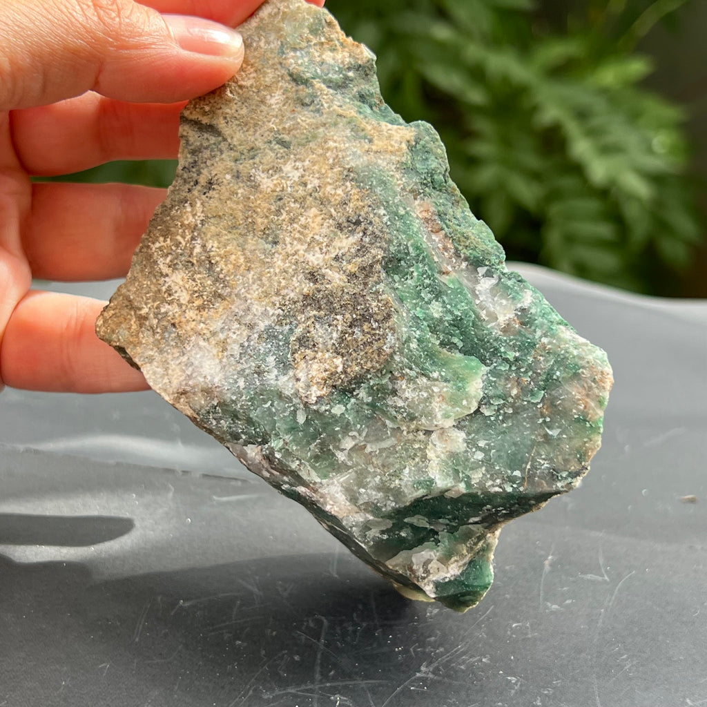 Jad verde piatra bruta 6A, druzy.ro, pietre semipretioase 3