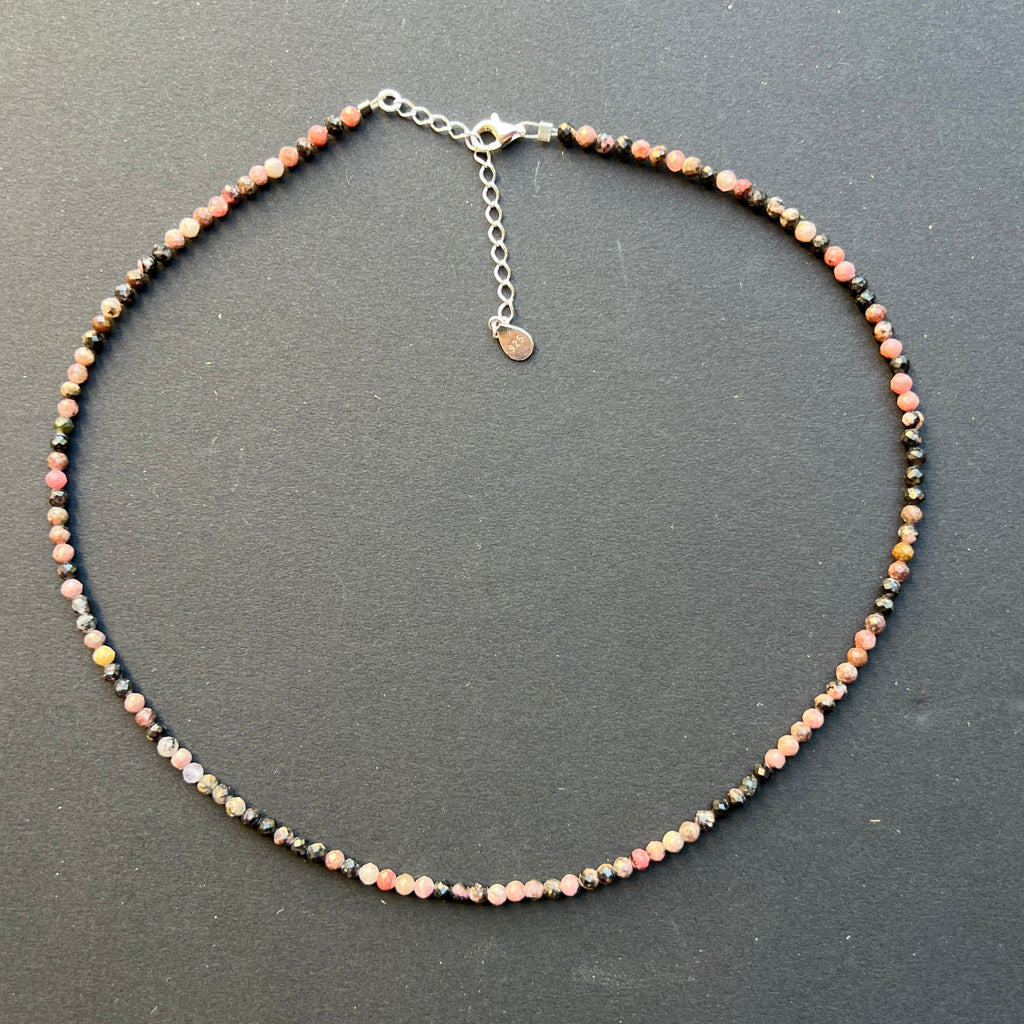 Colier rodonit Pulse #104, pietre semipretioase - druzy.ro 1 