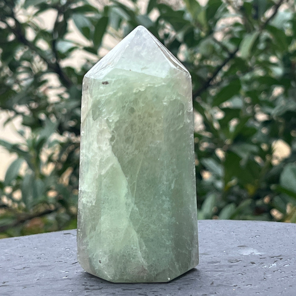 Obelisc fluorit verde model 22, pietre semipretioase - druzy.ro 4 