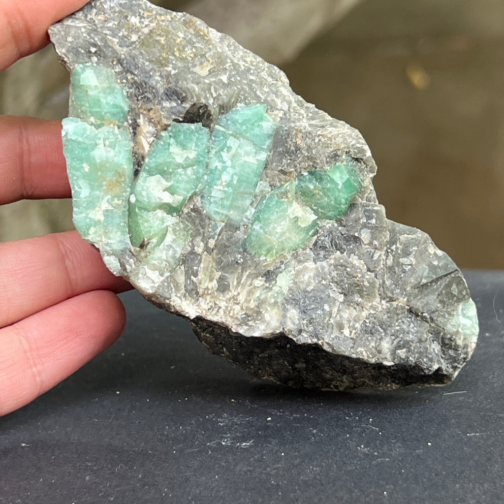 Smarald in matrice Columbia m15, pietre semipretioase - druzy.ro 1 