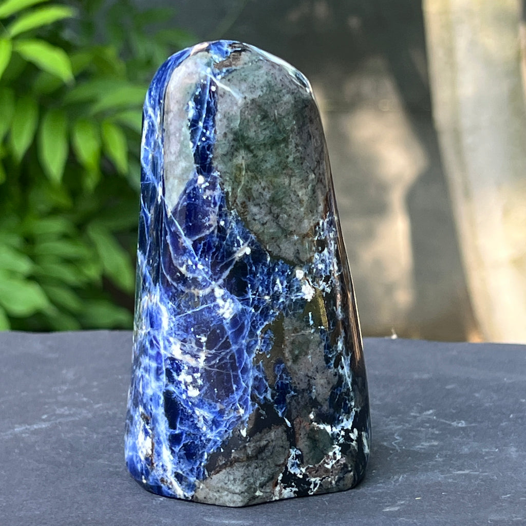Sodalit structura forma libera model 2, pietre semipretioase - druzy.ro 6 