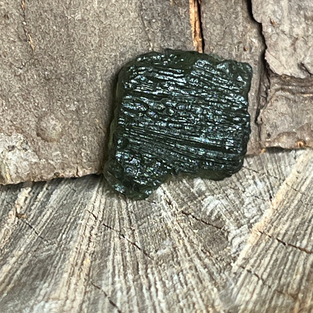 Moldavit 2.20 grame piatra bruta model 13, pietre semipretioase - druzy.ro 2 