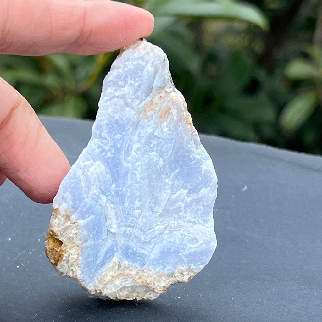 Calcedonie albastra /blue lace/ agat albastru piatra bruta m14, pietre semipretioase - druzy.ro 2 