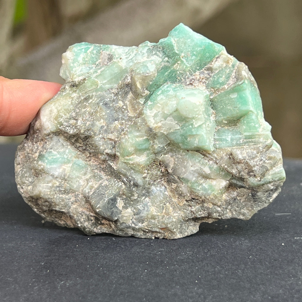 Smarald in matrice Columbia m18, pietre semipretioase - druzy.ro 1 