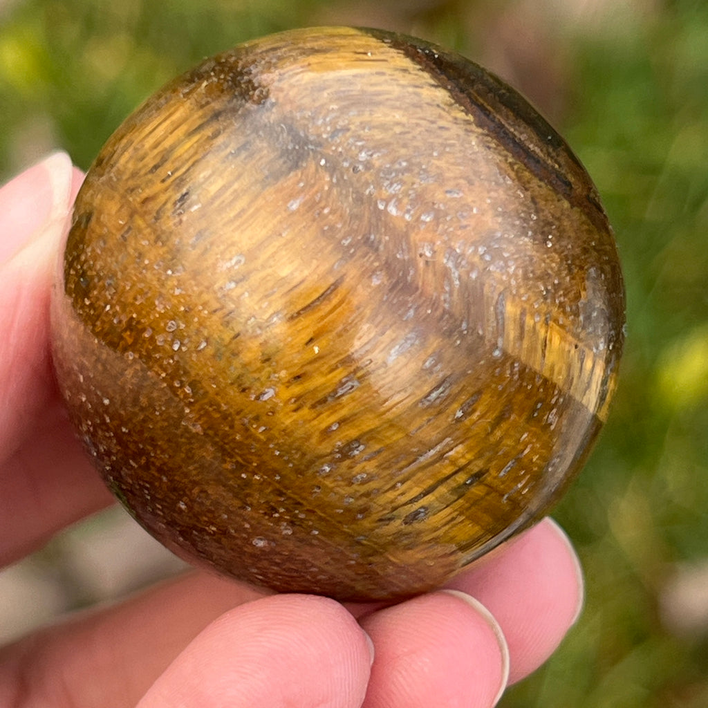 Ochi de tigru sfera model 4, pietre semipretioase - druzy.ro 4 