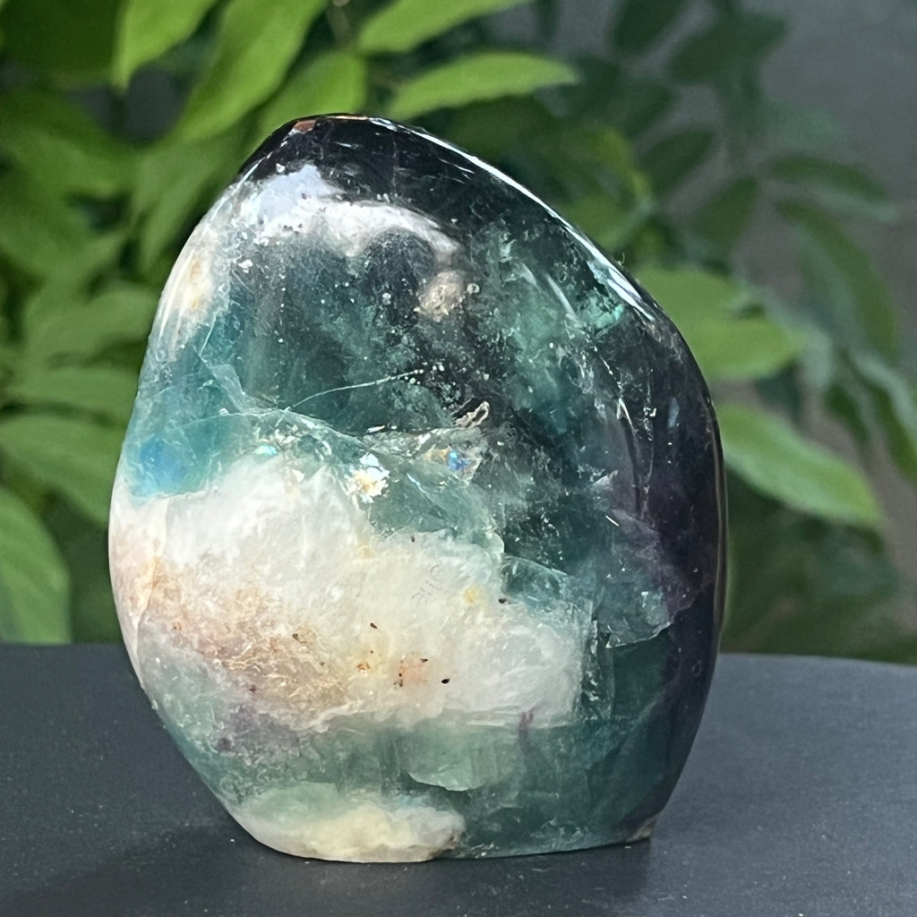 Fluorit verde structura forma libera model 7, pietre semipretioase - druzy.ro 2 