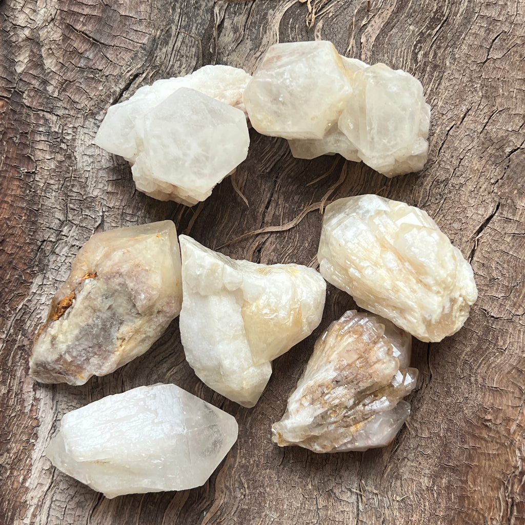 Varf cuart fantoma, cuart ananas din Madagascar, pietre semipretioase - druzy.ro 3 