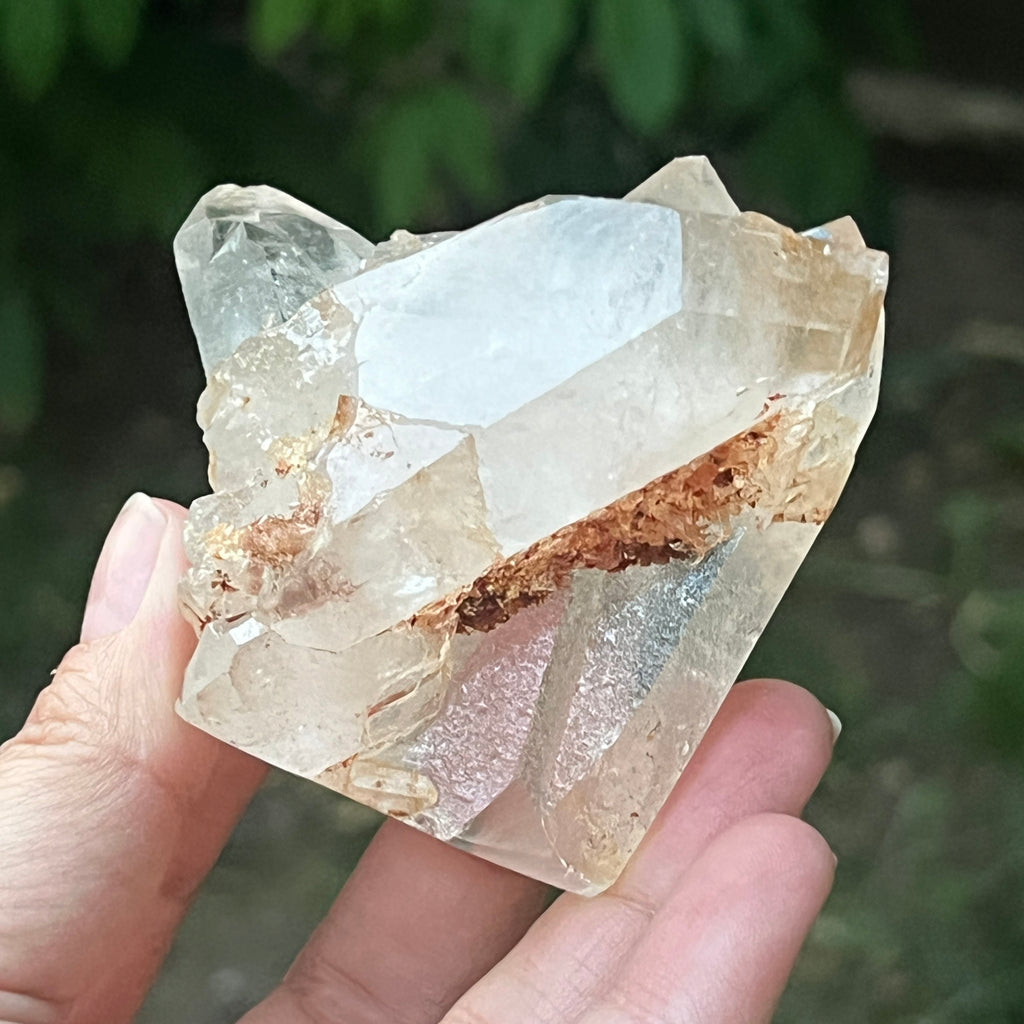 Cristal de cuarț cu incluziuni de goethit brun-portocaliu | Model 4, pietre semipretioase - druzy.ro 7 