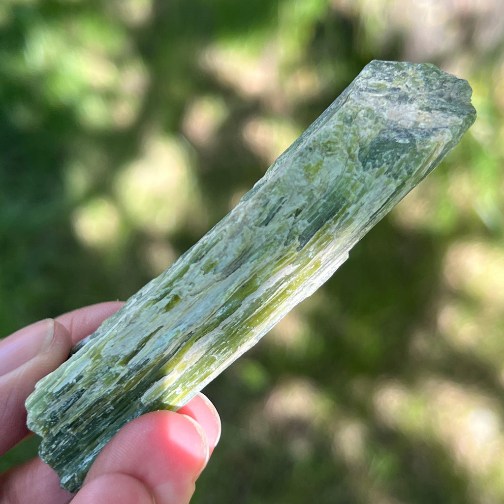 Tremolit piatra bruta m2, pietre semipretioase - druzy.ro 1 