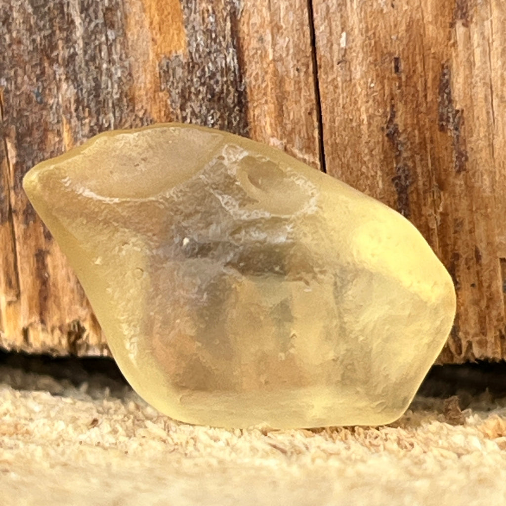 Tectita aurie sticla desertului Libia piatra bruta model 13, calitate AAA, pietre semipretioase - druzy.ro 1 
