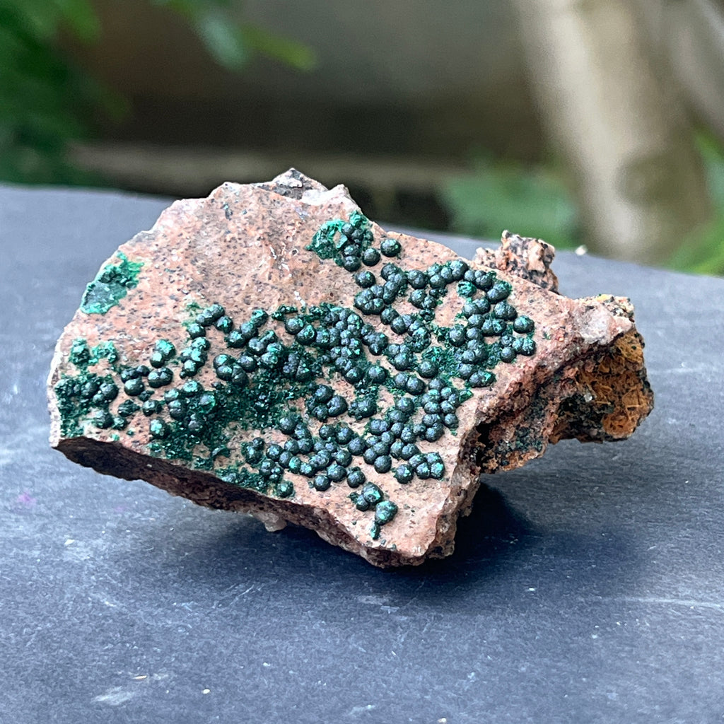 Cluster malachit | Model 1, pietre semipretioase - druzy.ro 1 