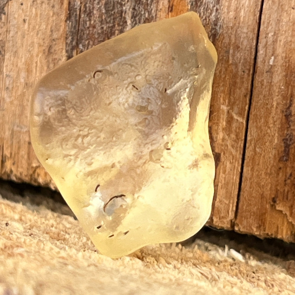 Tectita aurie sticla desertului Libia piatra bruta model 14, calitate AAA, pietre semipretioase - druzy.ro 1 