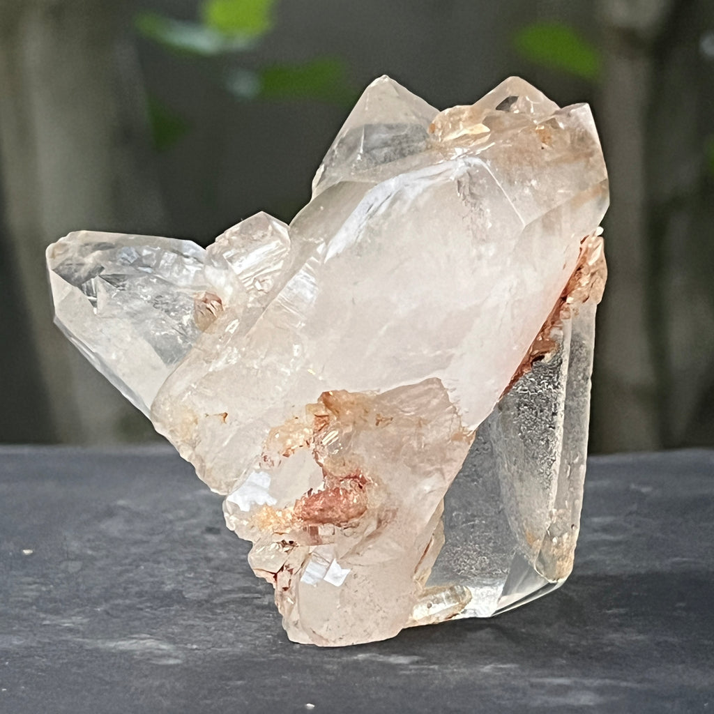 Cristal de cuarț cu incluziuni de goethit brun-portocaliu | Model 4, pietre semipretioase - druzy.ro 5 