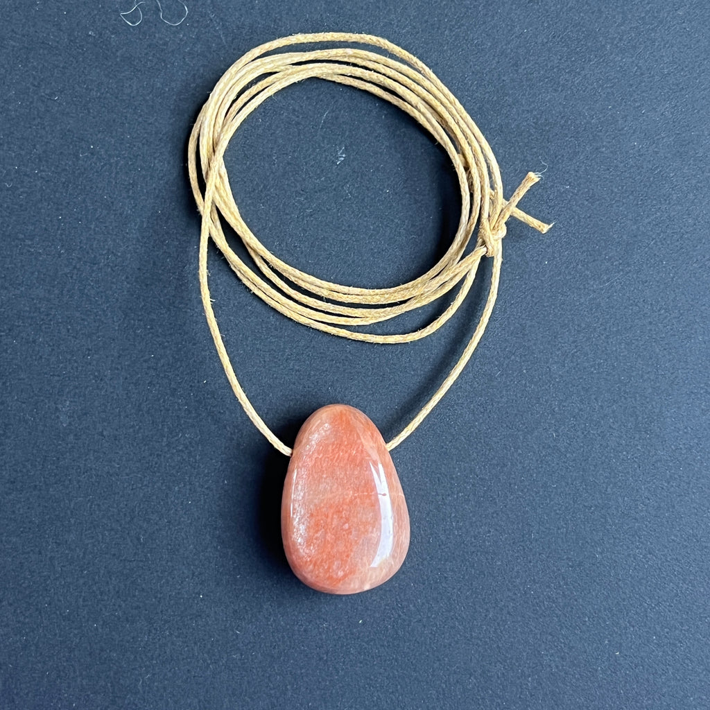 Colier pandantiv piatra lunii DROP, pietre semipretioase - druzy.ro 2 