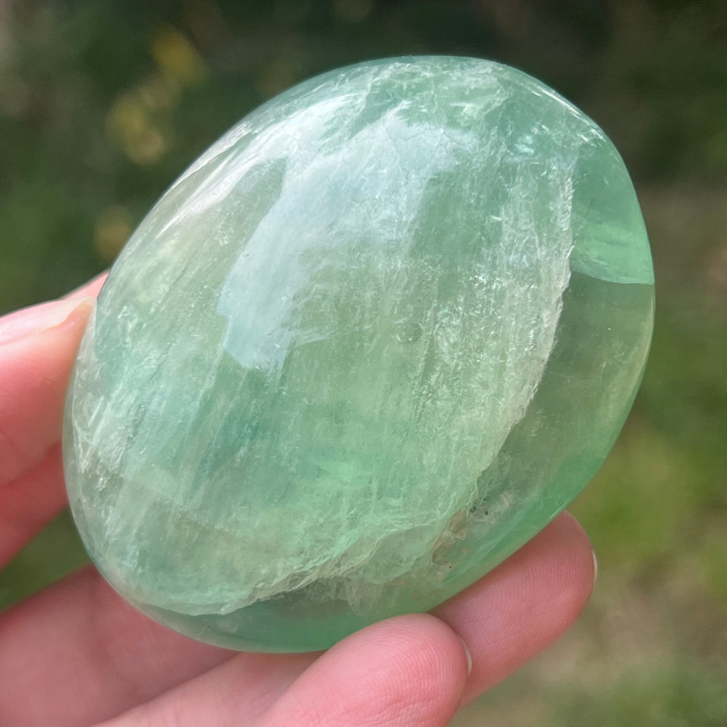 Palmstone fluorit verde model 1, din Madagascar, pietre semipretioase - druzy.ro 1 