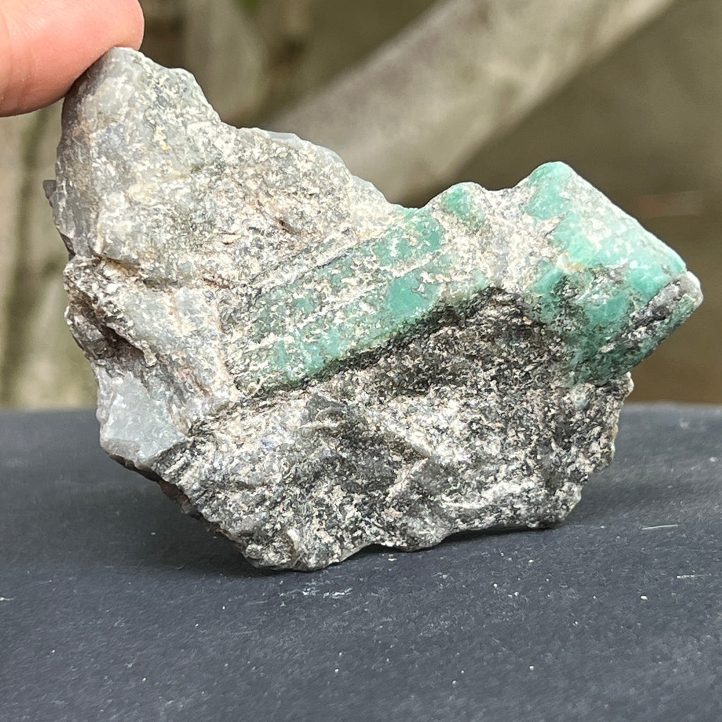 Smarald in matrice Columbia m16, pietre semipretioase - druzy.ro 1 