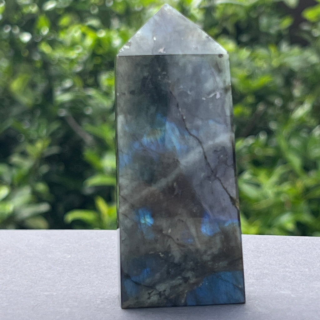 Obelisc labradorit m3, pietre semipretioase - druzy.ro 1 