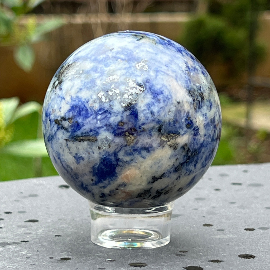 Sodalit sfera model 2, pietre semipretioase - druzy.ro 2 