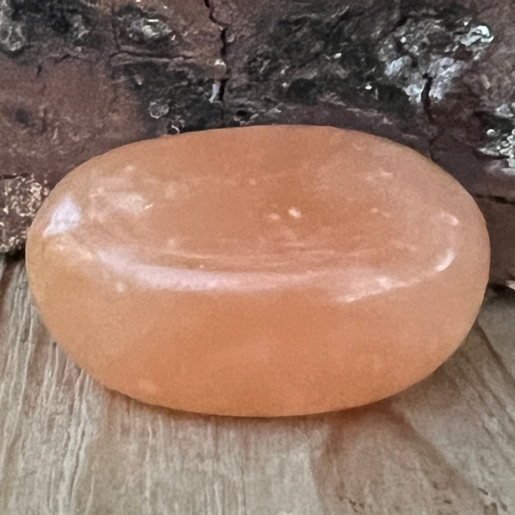 Calcit portocaliu palmstone model 9 (din Madagascar), druzy.ro, cristale 1