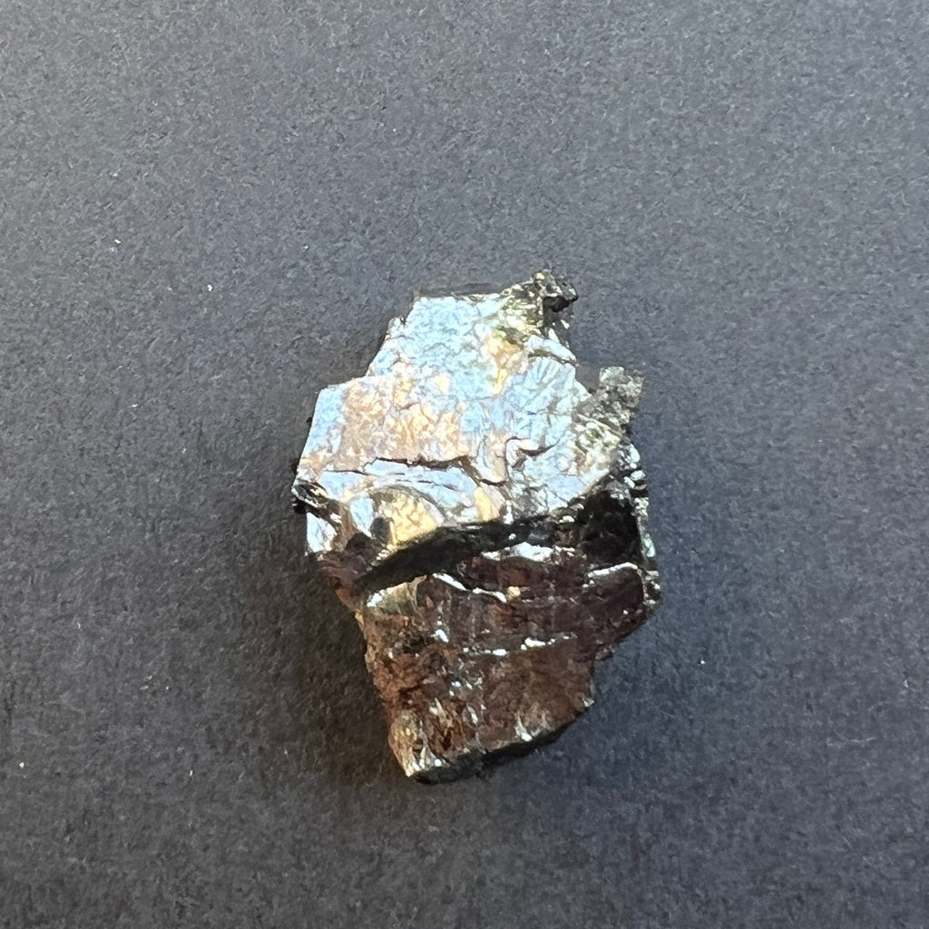 Shungit cristalizat Elite (Nobil) model 1, pietre semipretioase - druzy.ro 1 