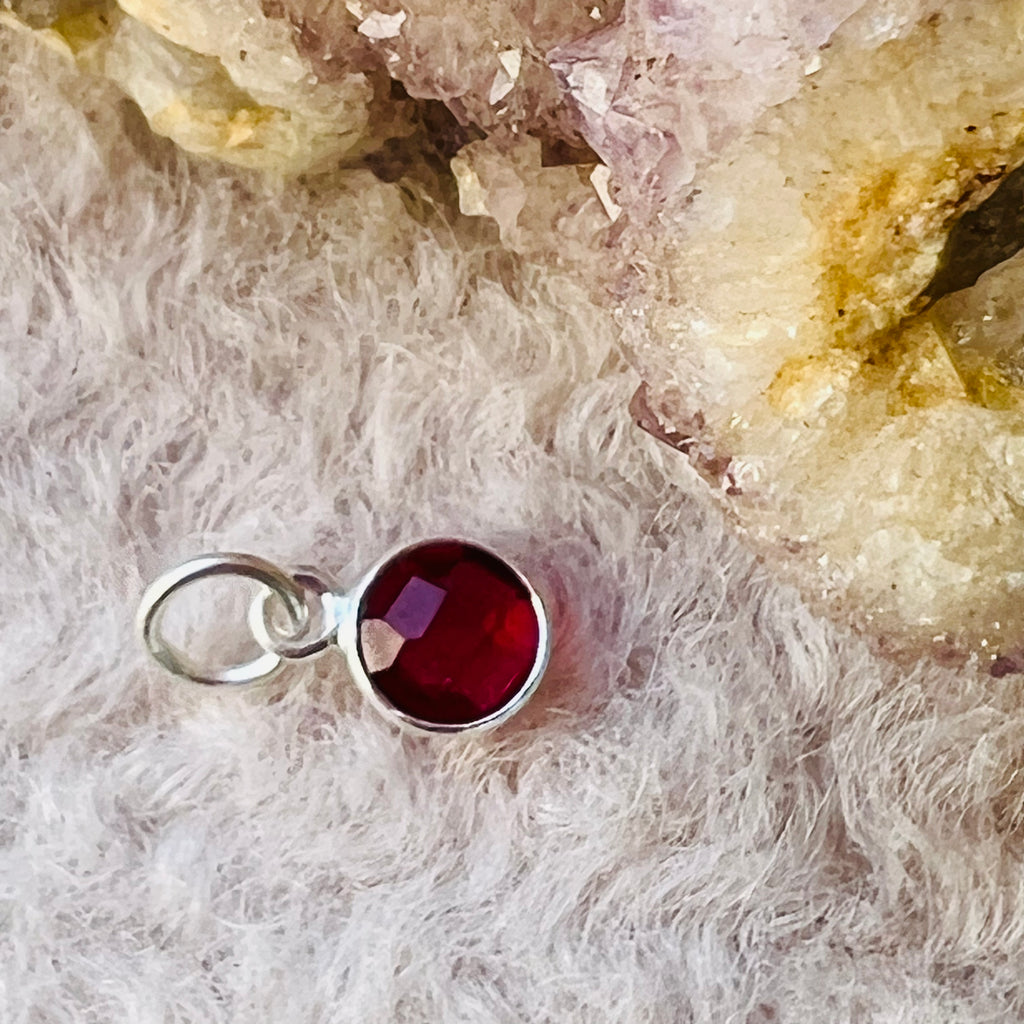 Pandantiv mini turmalina roz 0.6 cm, argint, piatra lunii octombrie, birthstone, druzy.ro, cristale 1