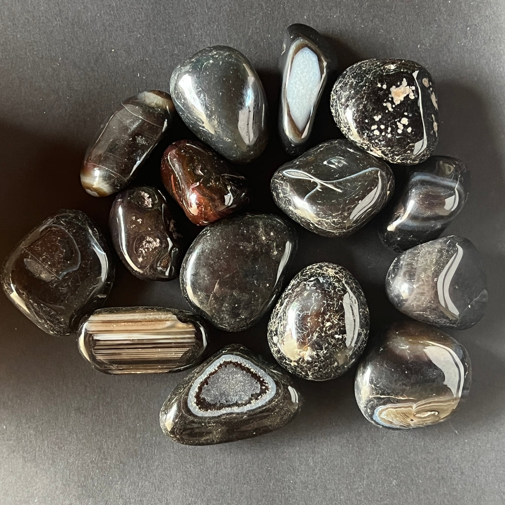 Piatra rulata agat negru dungat m2, pietre semipretioase - druzy.ro 2 