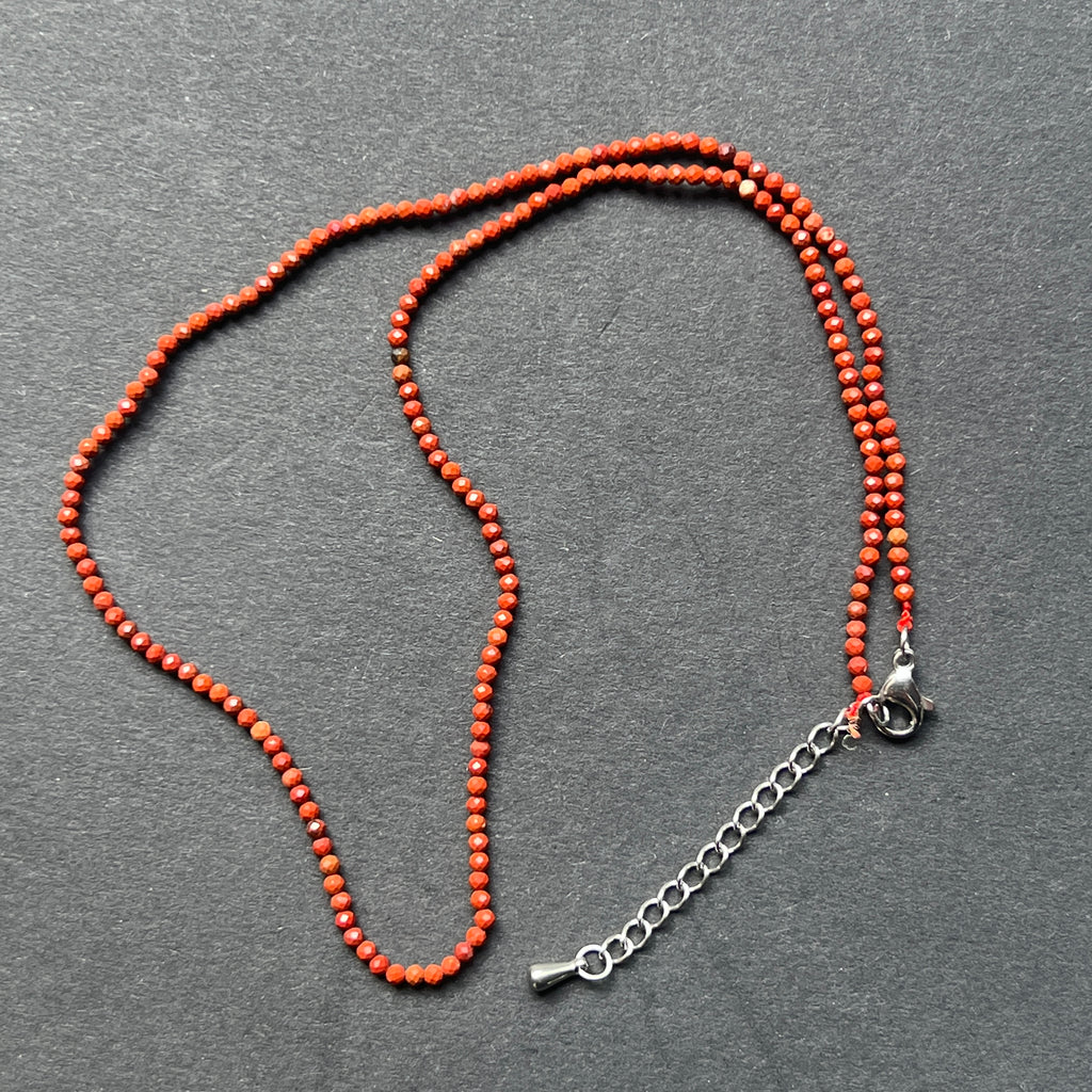 Colier Jasp Rosu sfere 2 mm, pietre semipretioase - druzy.ro 1 