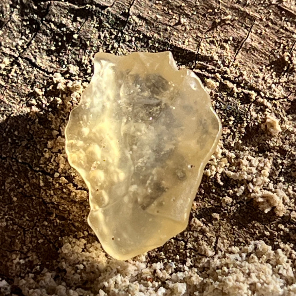 Tectita aurie, sticla desertului Libia piatra bruta model 2, calitate AAA, druzy.ro, cristale 1