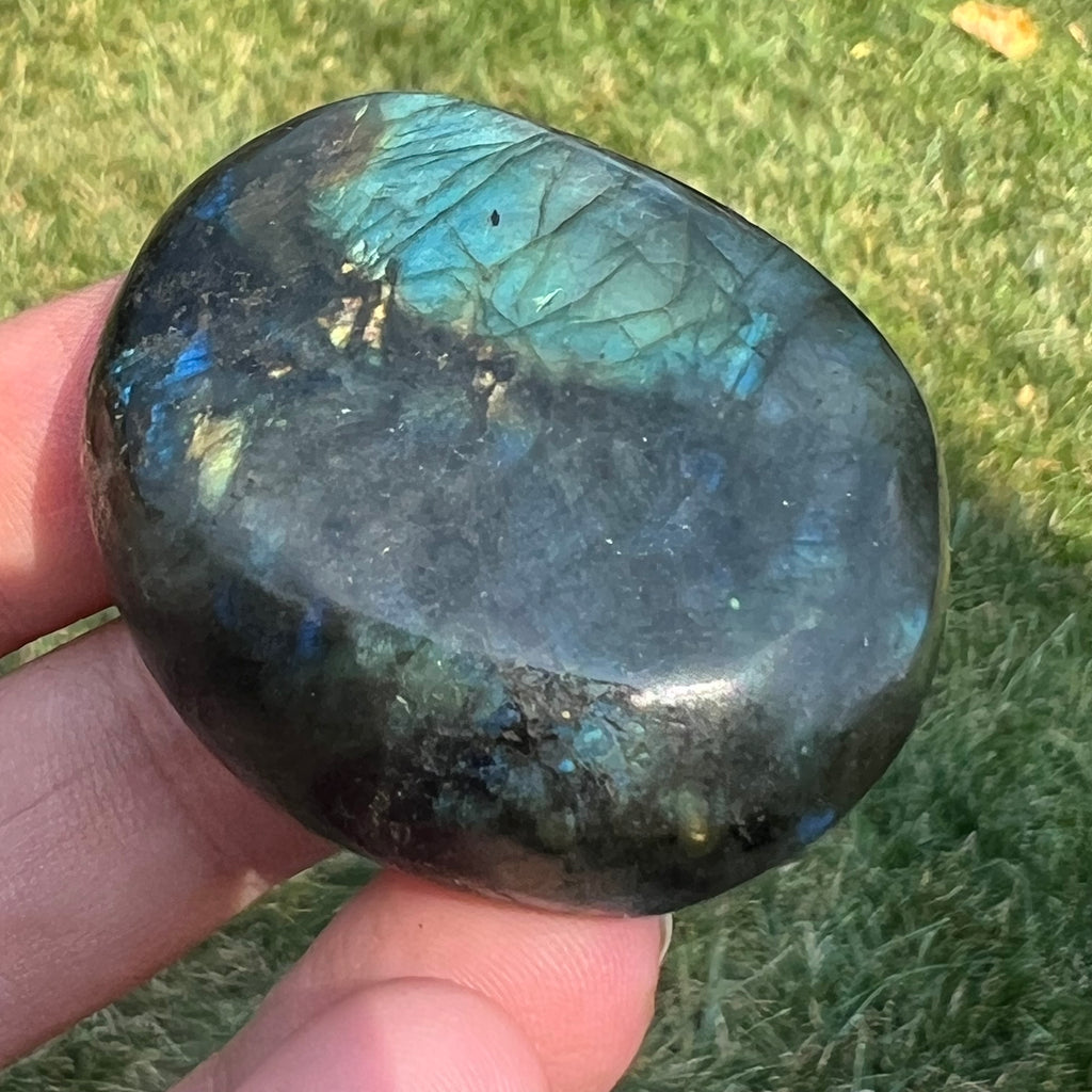 Labradorit palm stone m23, druzy.ro, cristale 2