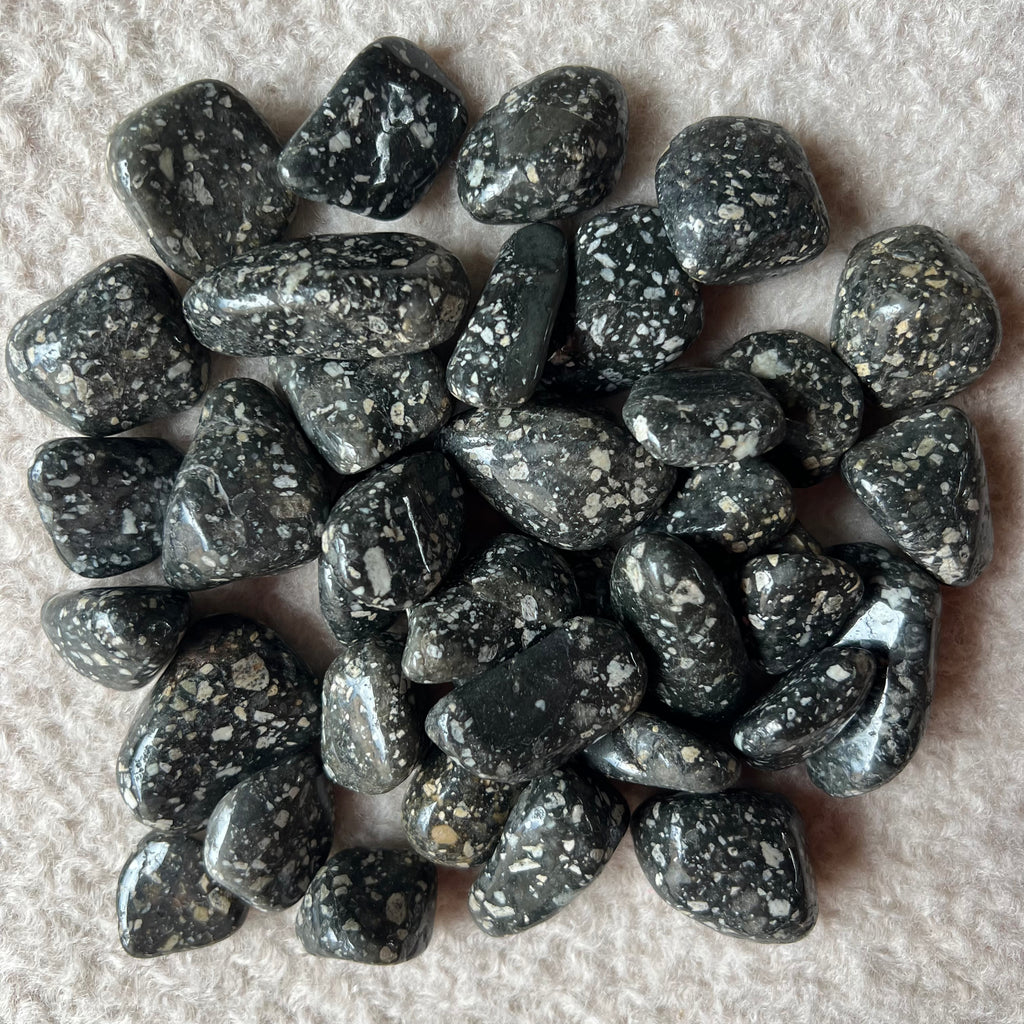 Jasp Guineea piatra rulata mini, druzy.ro, cristale 2